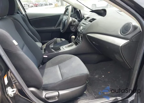 2011 Mazda Mazda3 I Touring z USA, uszkodzony, nr VIN JM1BL1VFXB1472772